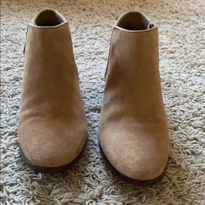 Sam Edelman Women’s Tan Suede Booties Size 6.5